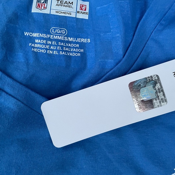 Los Angeles Chargers Justin Herbert Women’s Loose Fit T-Shirt Retails For $45 - Picture 14 of 14